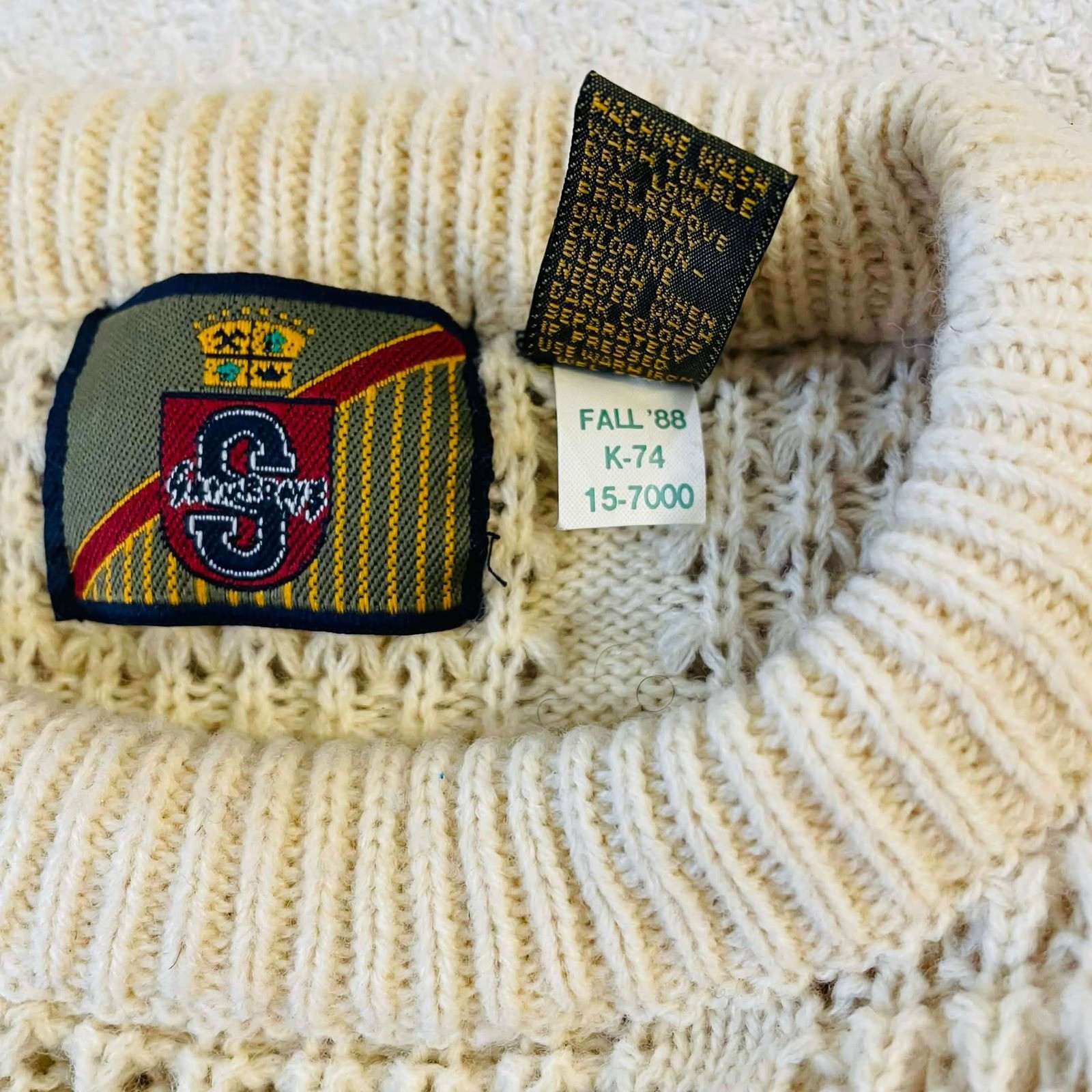 Vintage Saturdays Cream Knit Crew Neck Sweater Medium Acrylic Pullover 80s 1988