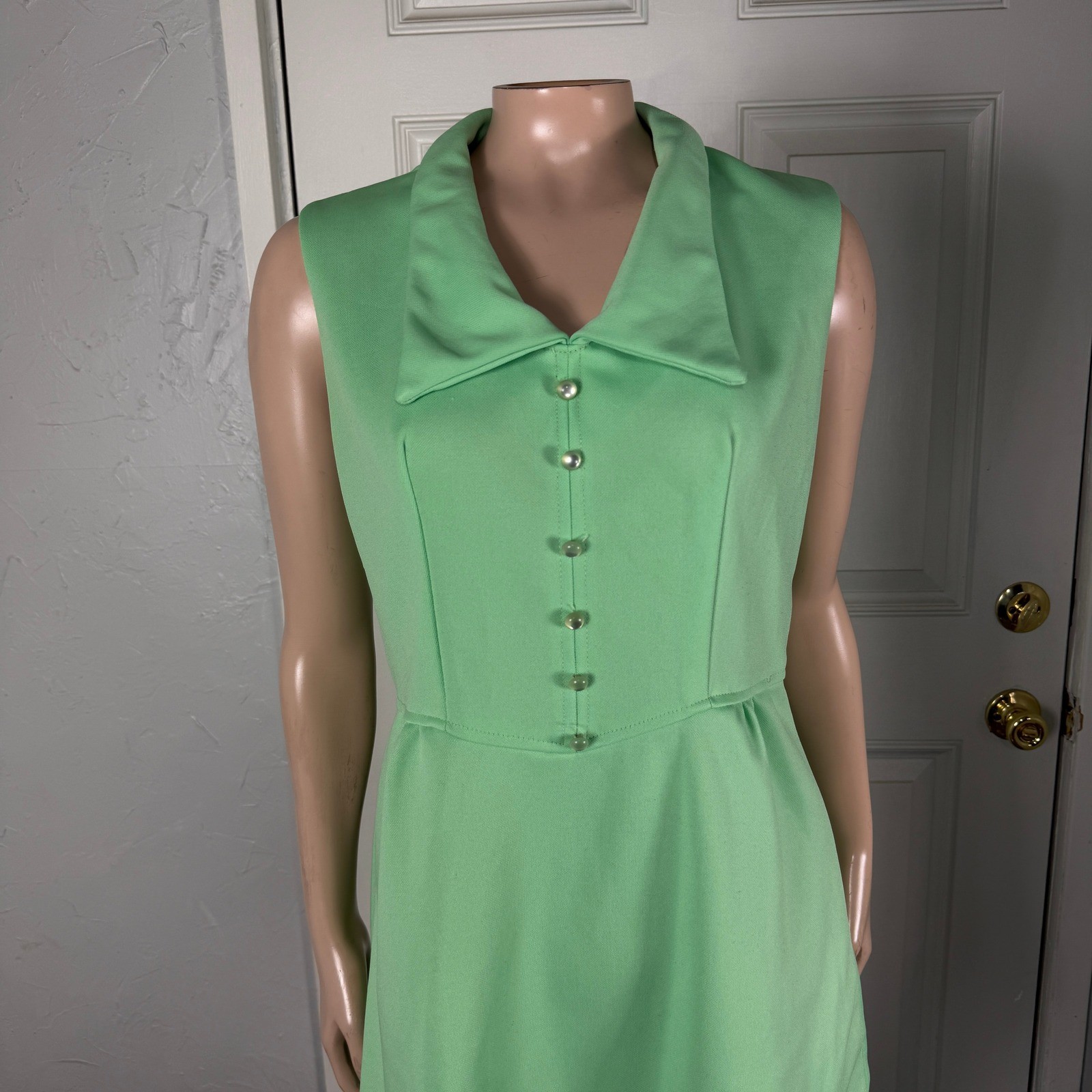 Vintage 70s Polyester Knit Mini Dress Party Sleeveless Collar Sheath Casual M18