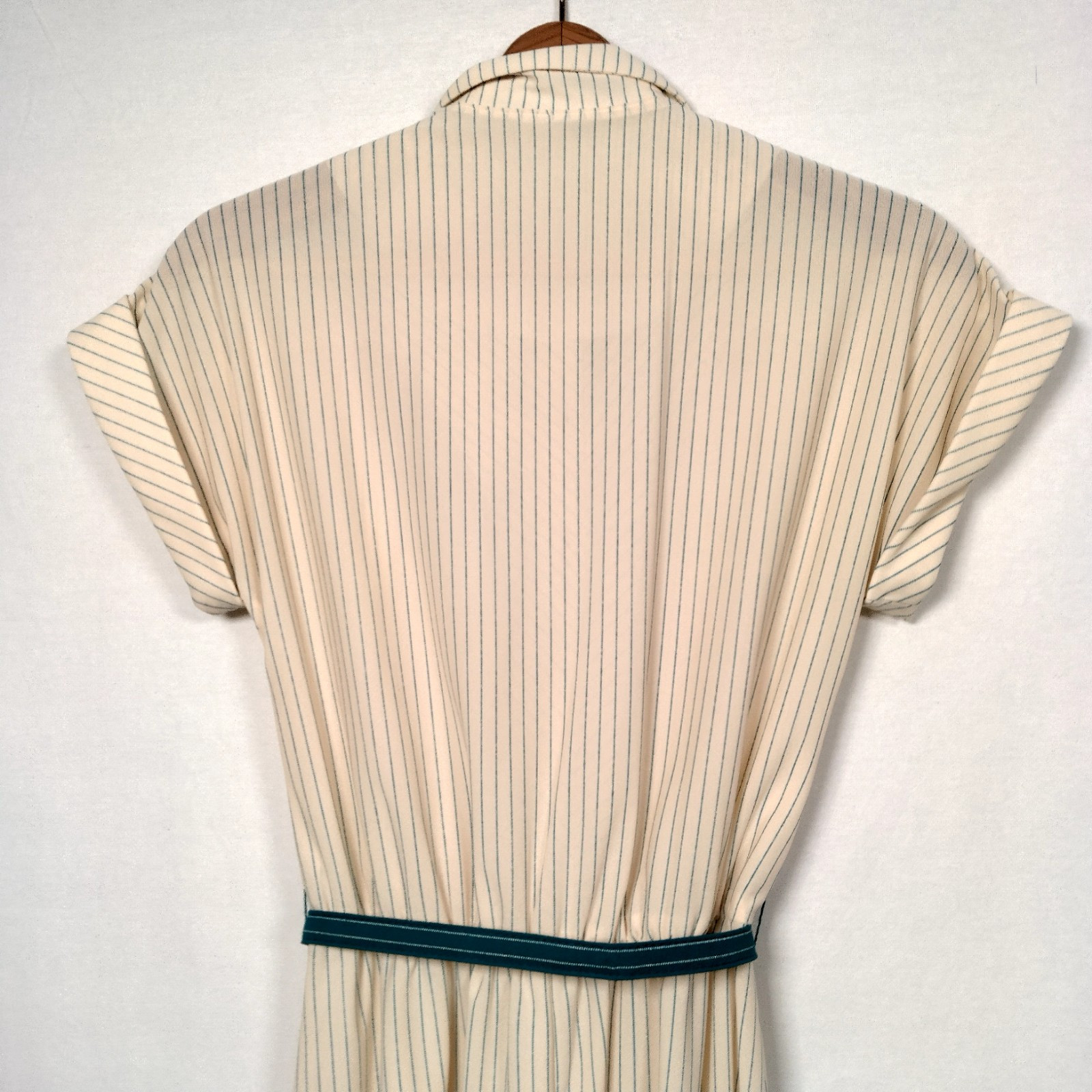 Vintage 1970s Dress Size 7 Ivory Blue Stripe Button Up Collar Belted Secretary