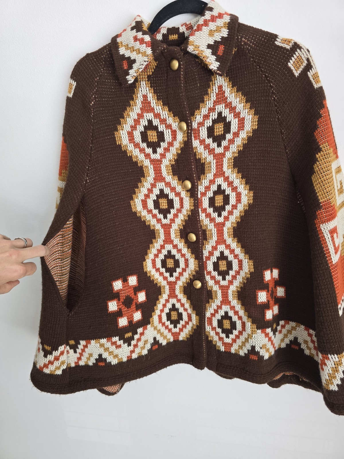 Montgomery Ward Vintage Knit Cape Brown Orange White Yellow Geometric Acrylic