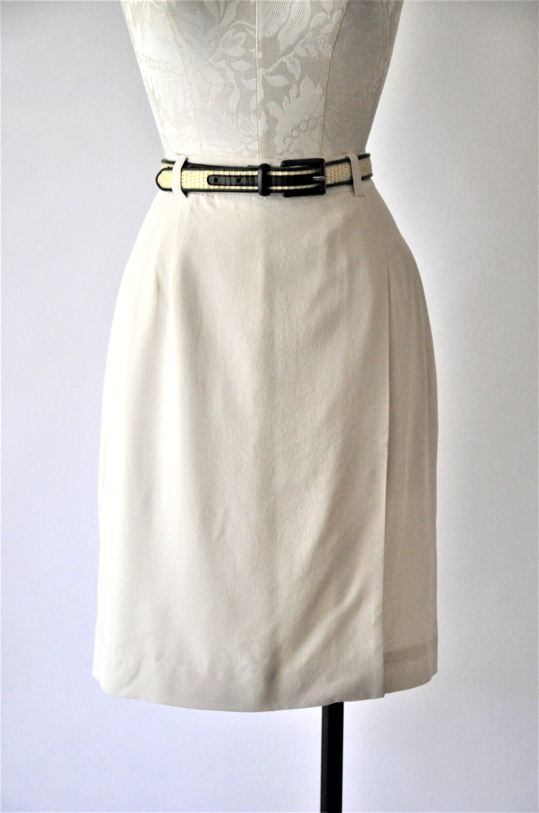 90s Vintage Cream Off White Silk Minimalist Wrap Slim Pencil Mini Skirt Women M