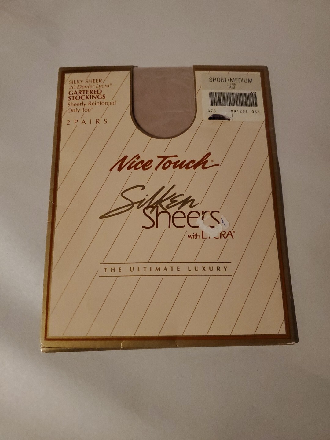 Nice Touch Garter Stockings 2 Pair Mist Short/Medium Vintage 20 Denier Lycra