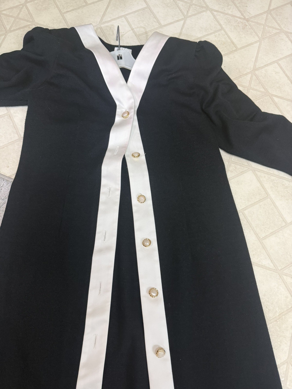 Vintage Leslie Fay Black White Contrast Dress Gold Button 80s 90s Power Career