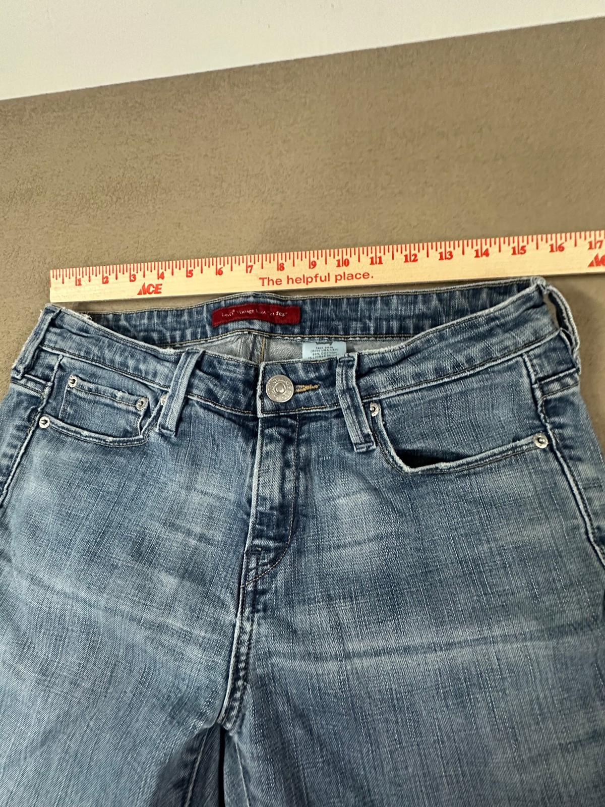 Levi’s Womens 565 Vintage Boot Cut Jeans Size 10S 30×27 Light Wash Denim