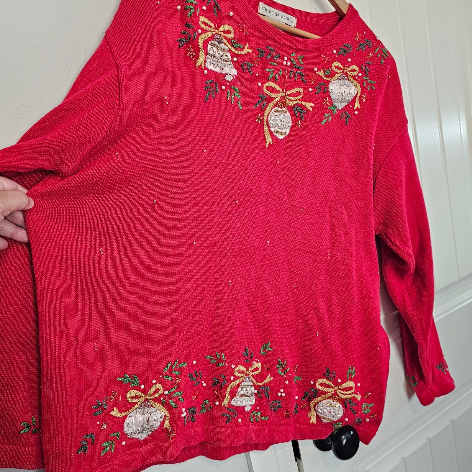 Vintage Christmas Sweater Women XL Red Embroidered Ornaments Holiday Beaded Glam