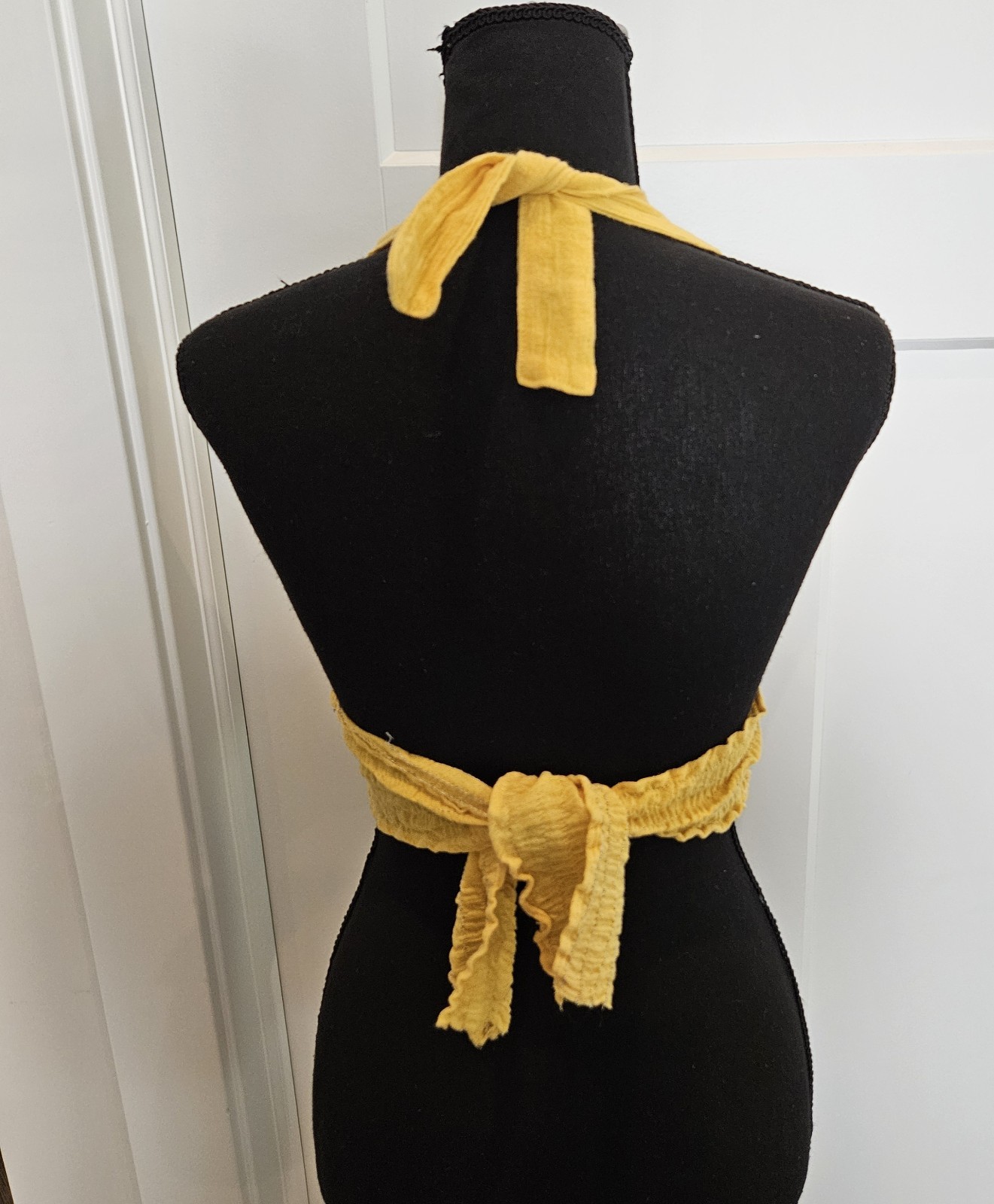 Vintage 80s 90s Women’s Medium Mustard Yellow Tie Back Crop Halter Top