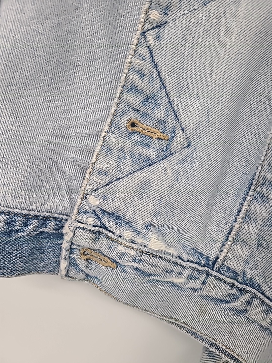 Vintage Code Bleu Light Wash Denim Distressed Jean Jacket XL Retro 80s 90s