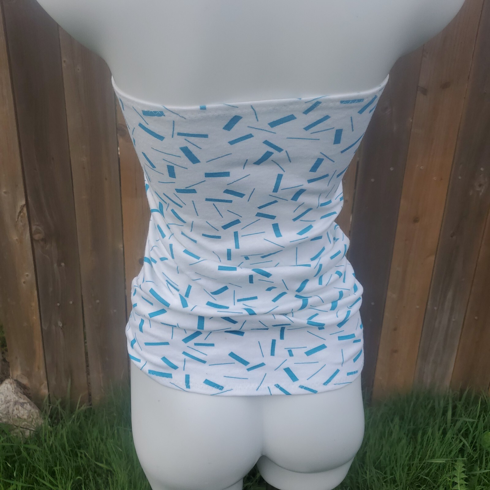 Vintage 1980’s 50/50 Tube Top White with Blue Print Single Stitch Made in USA
