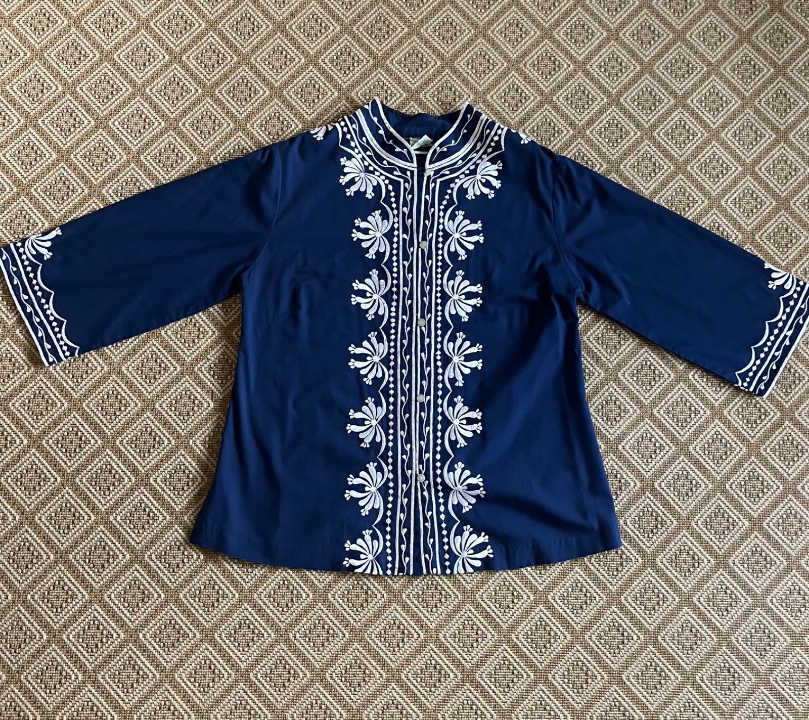 CARO OF HONOLULU VINTAGE EMBROIDERED BUTTON UP TUNIC SHIRT SZ 10 NAVY WHITE