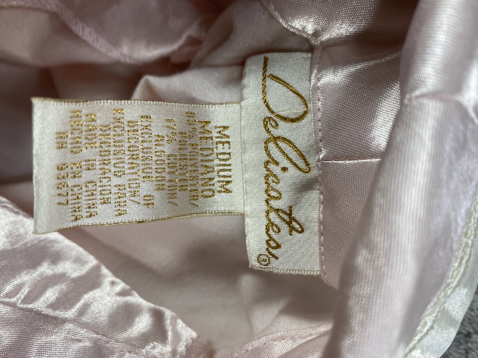 Vintage Delicates Nightgown Top Medium Satin Light Pink Nightie Bed Robe Shirt