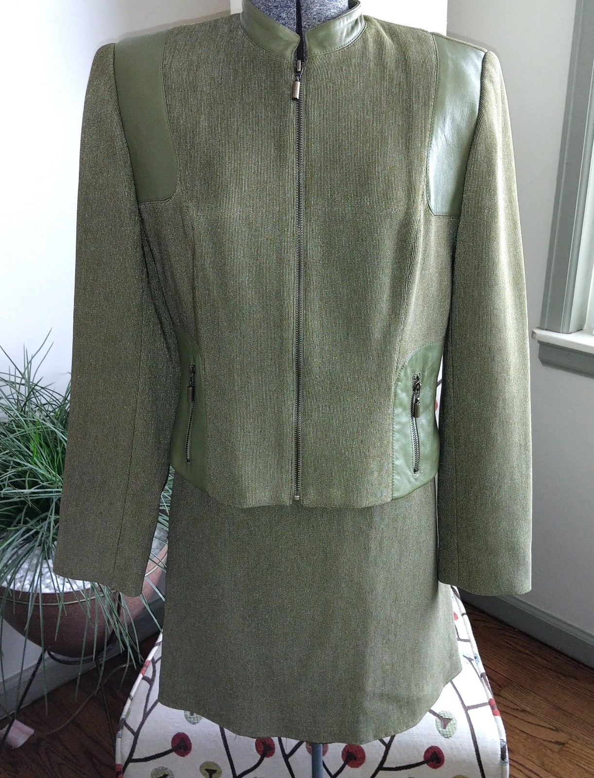 1980s Alberto Makali Skirt Suit Size 8 Olive Green Leather Trim USA Made