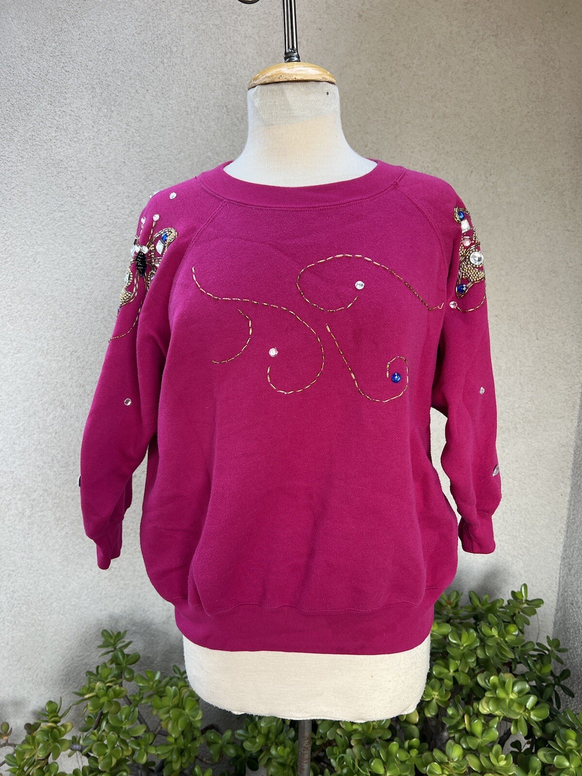 Vtg glam sweatshirt top Raspberry pink butterfly beaded Sz M Eminent