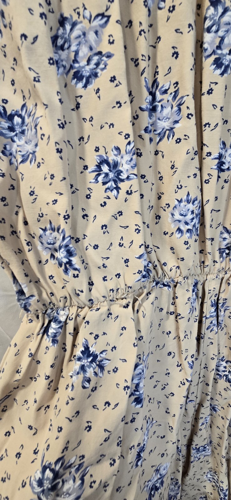 Vintage S.L. Petites Romper Size 12 Beige With Blue Flowers Pockets