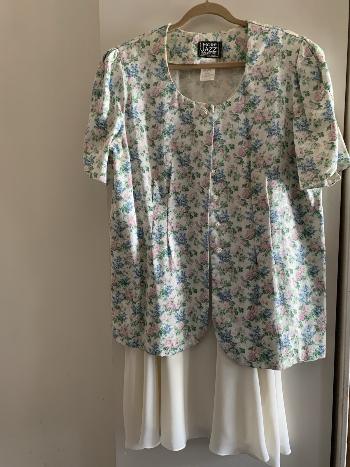 Vintage More Jazz Women’s Pet 2 Pc Floral Dress Jacket Set 18WP White Pink Blue