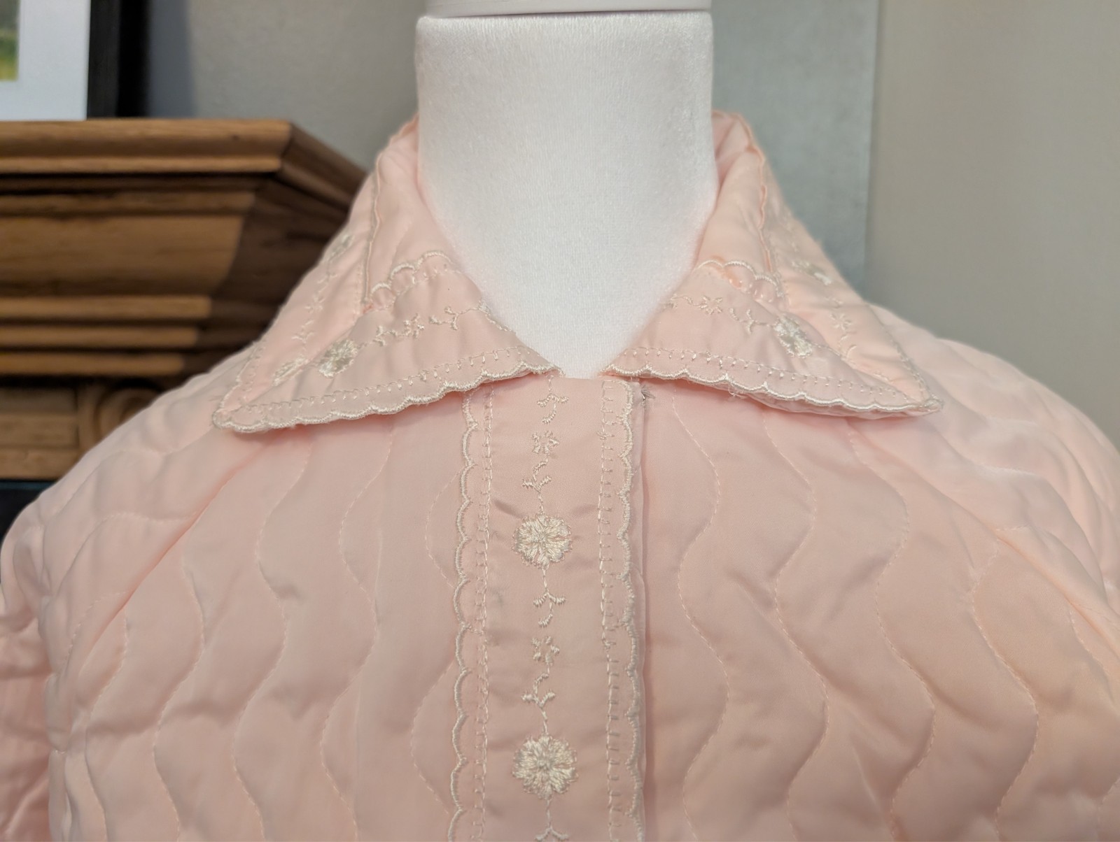 Vintage Ariel Baby Pink 60s Lounge Wear Bed Jacket Size 4/6 Small