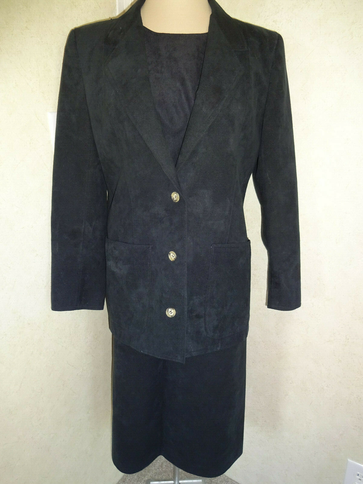 Vintage 1980s Bill Blass Blassport Ultrasuede Skirt Suit Set 10 S M Jacket Top