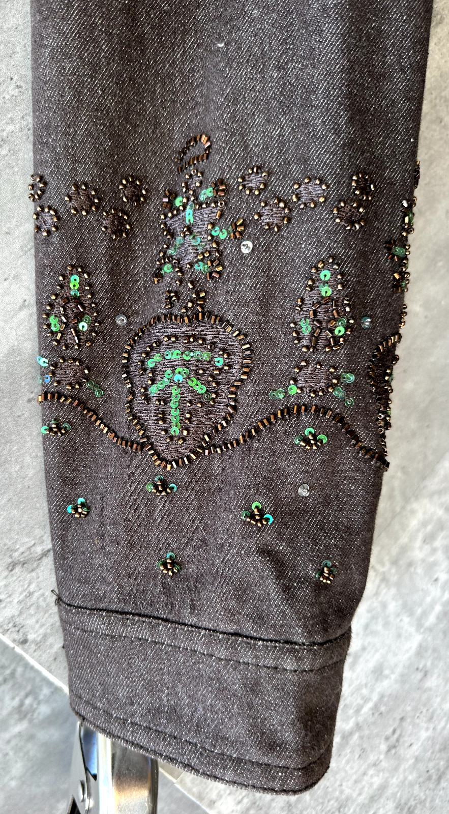 Vintage Dennis Basso Brown Denim Embellished Trucker Jacket w Faux Fur Collar M
