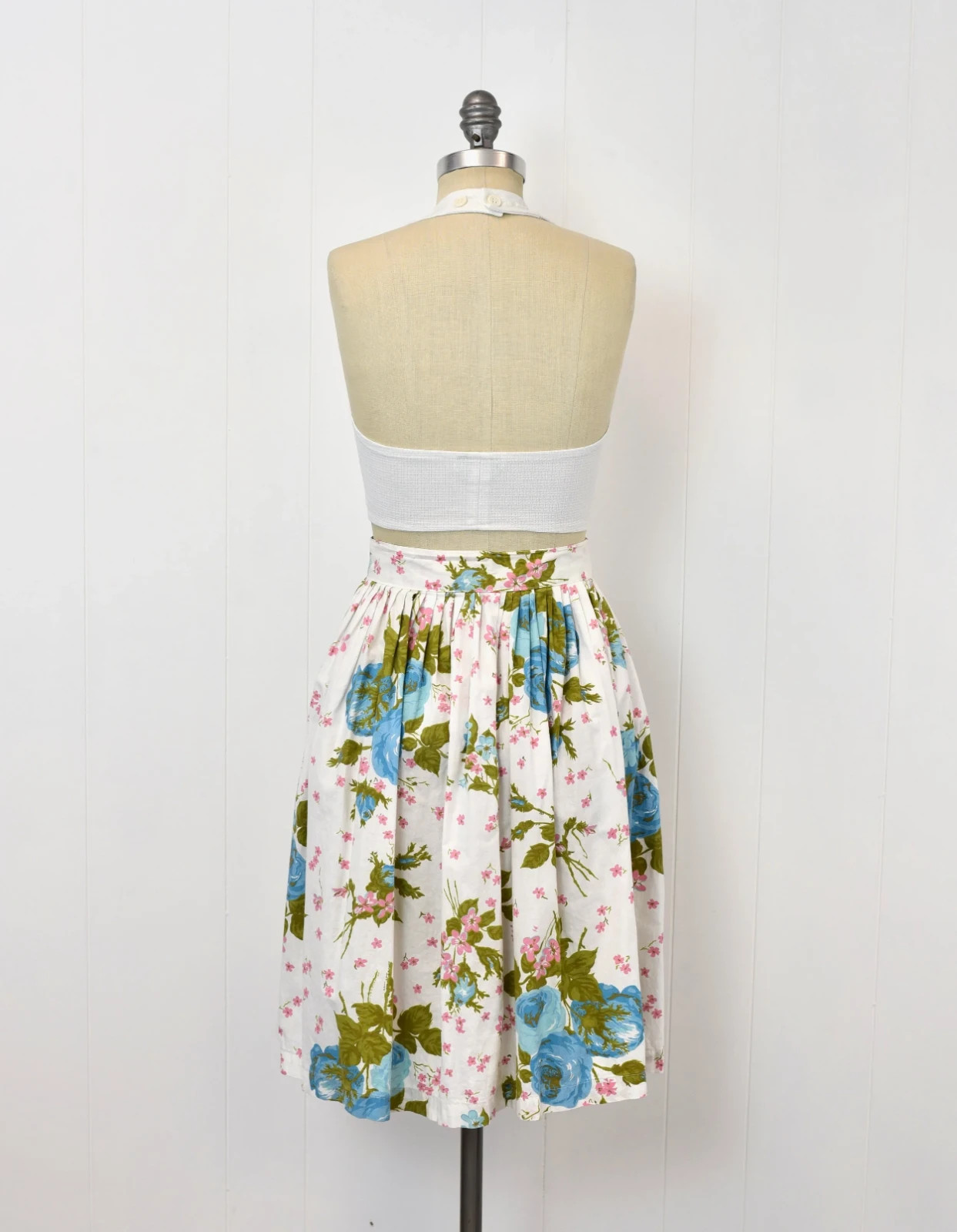 1950s Blue Rose Pink Floral Print White Cotton Pinup Mid Century Skirt