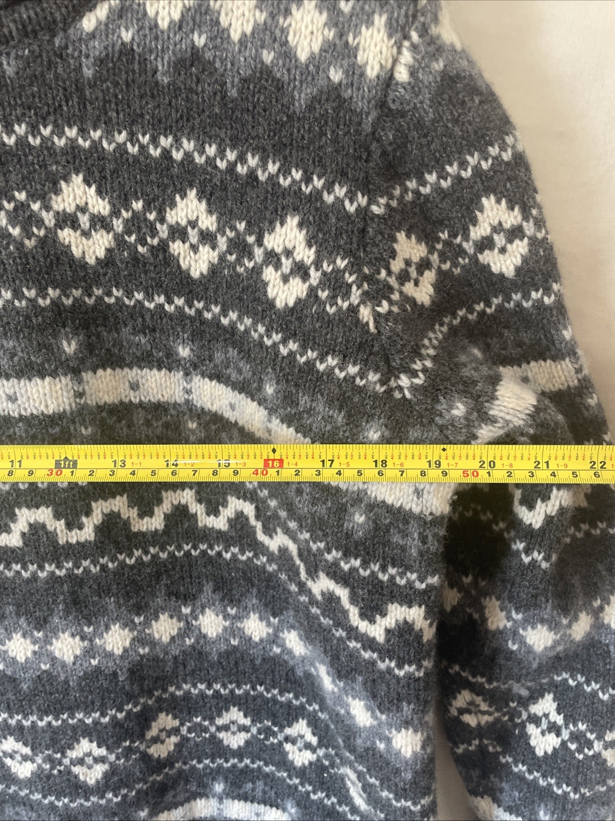 Men’s L. L. Bean Sweater XL 100% Lambswool