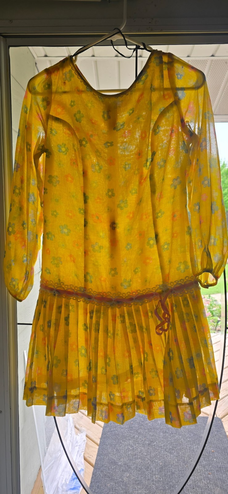 VTG 70s STYLED BY THAT GIRL Yellow Chiffon Floral Drop Waist Dress Size 4 S