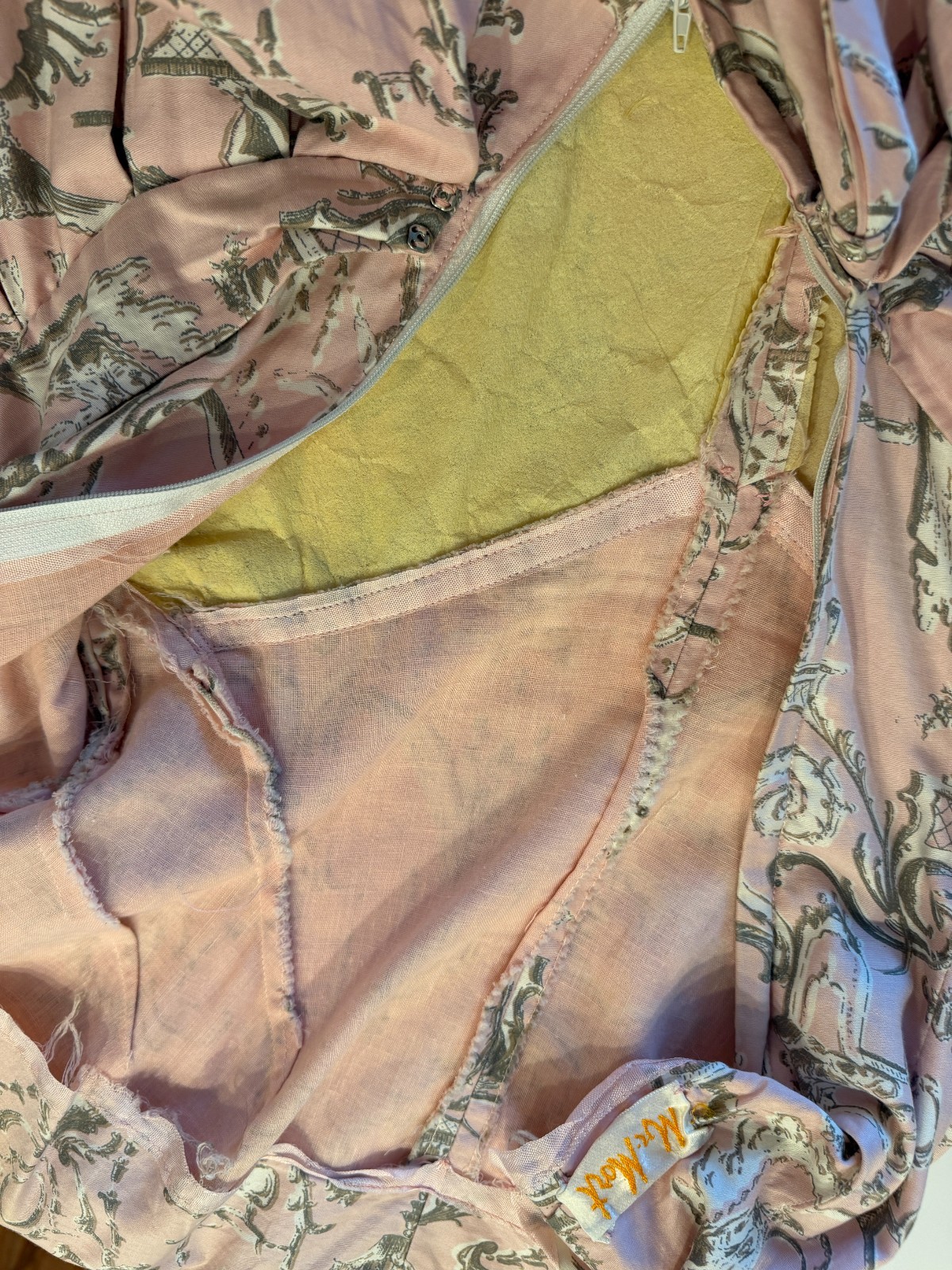 🎀 Vintage Mr Mort Pink Baroque Toile Fit & Flare Dress Full Skirt Cotton L