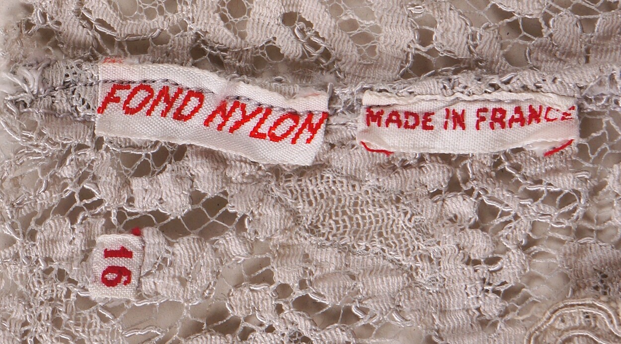 1950s Alencon Lace Blouse – Gray – M