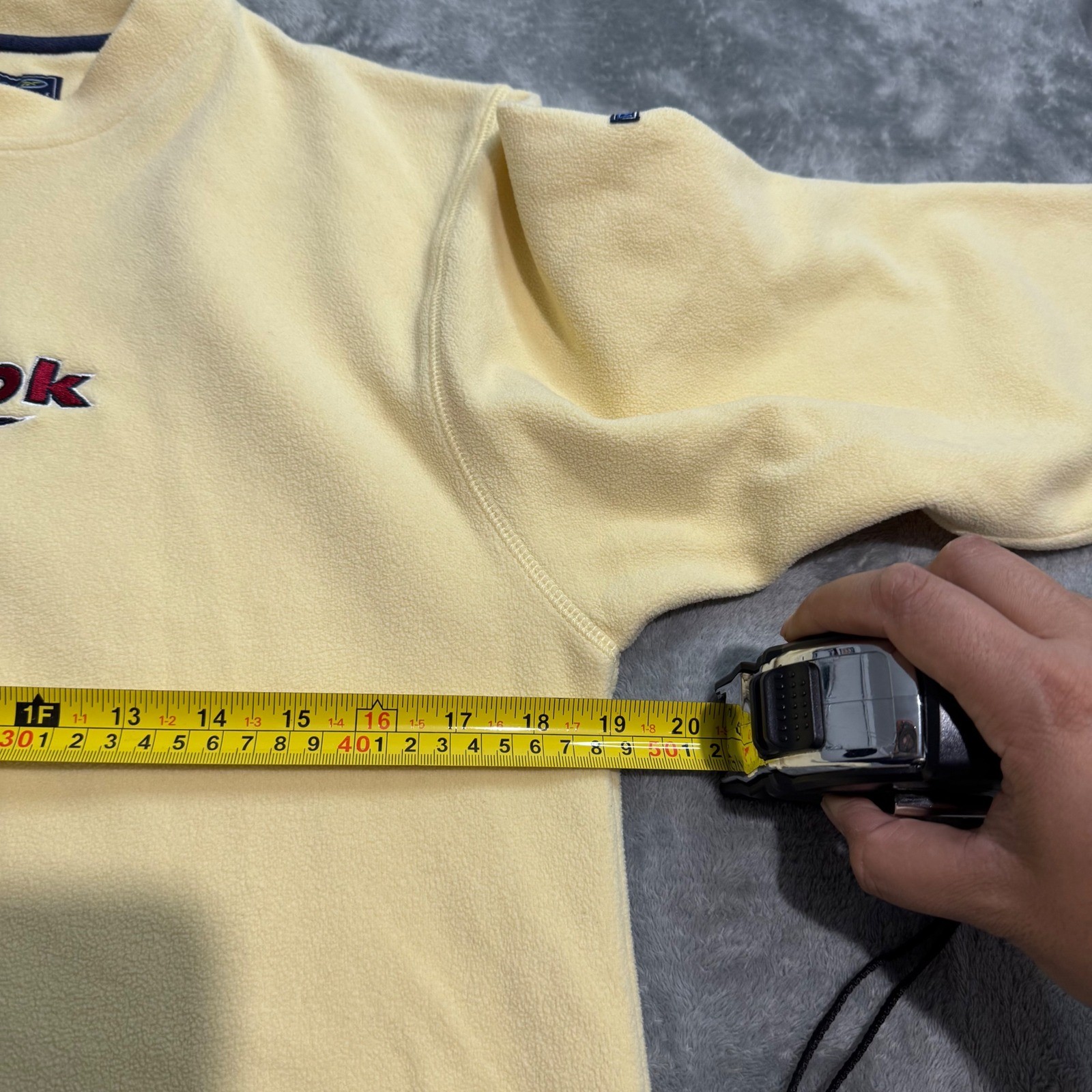 Vintage 90s Reebok Freestyle Fleece Sweatshirt Yellow Embroidered Logo Womens M