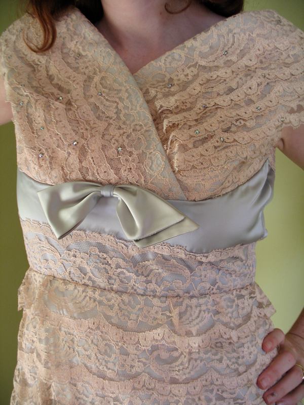 VTG 50s Tiered Lace Bombshell Pin Up Cocktail Dress Rhinestones Sydney North S