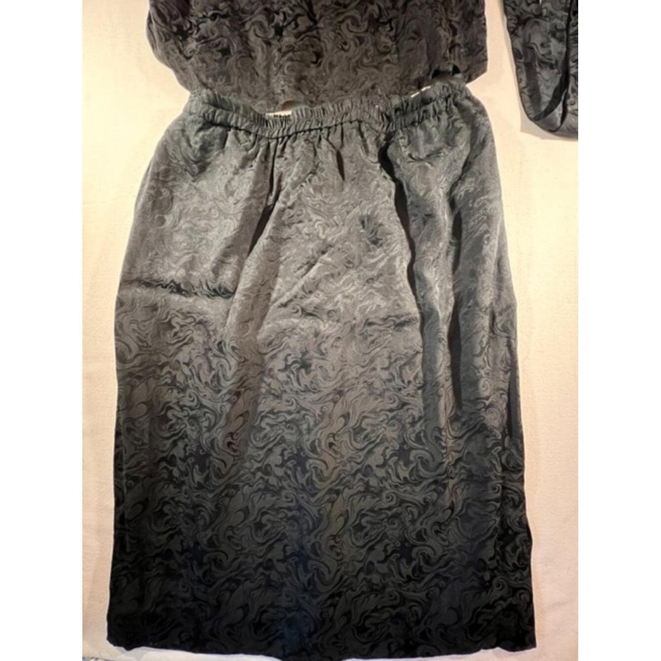 Vintage Levino Verna 3-Piece Matching Set Top,Skirt & Sash Black 100% Silk Size8