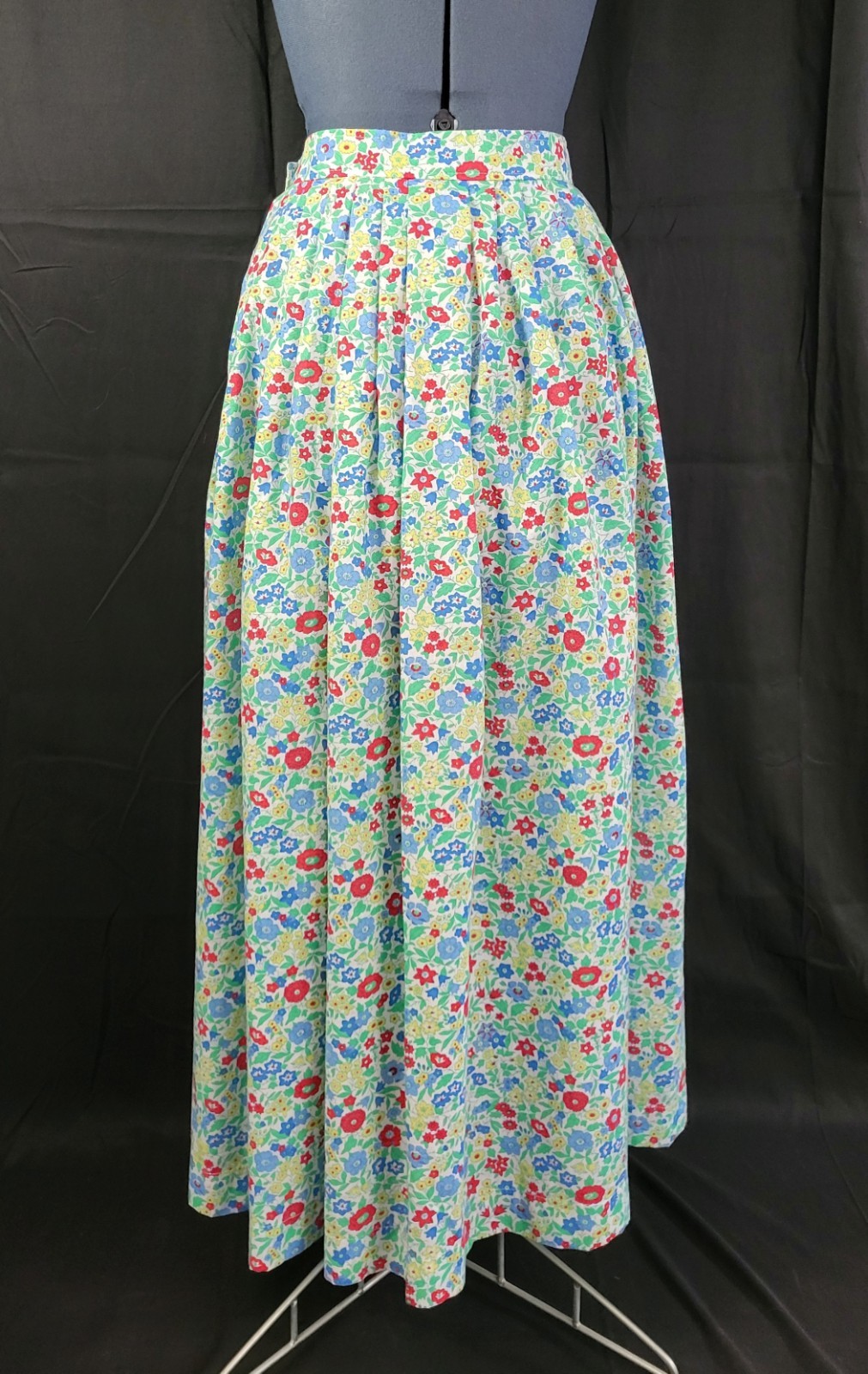 Vintage Blue/Green/Red/Yellow Floral Pleated Skirt with Side Closure Size S/M?