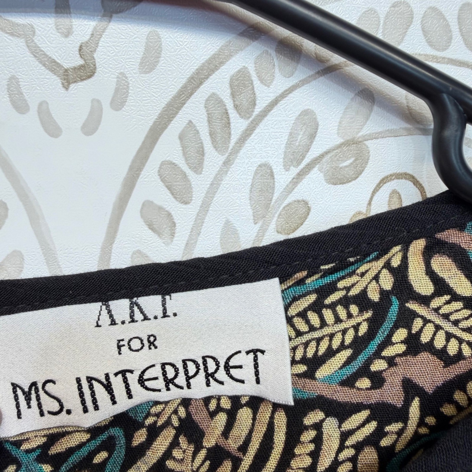 Ms Interpret Vintage Blouse Womens 8 Black Green Rayon Mixed Print Shoulder Pads