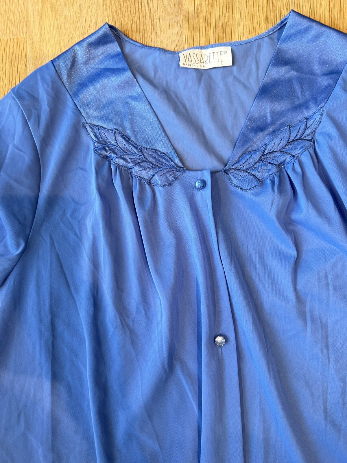 Vtg Vassarette Pajamas L Long Top & Crop Pants 25 Inseam blue Appliqué Detail