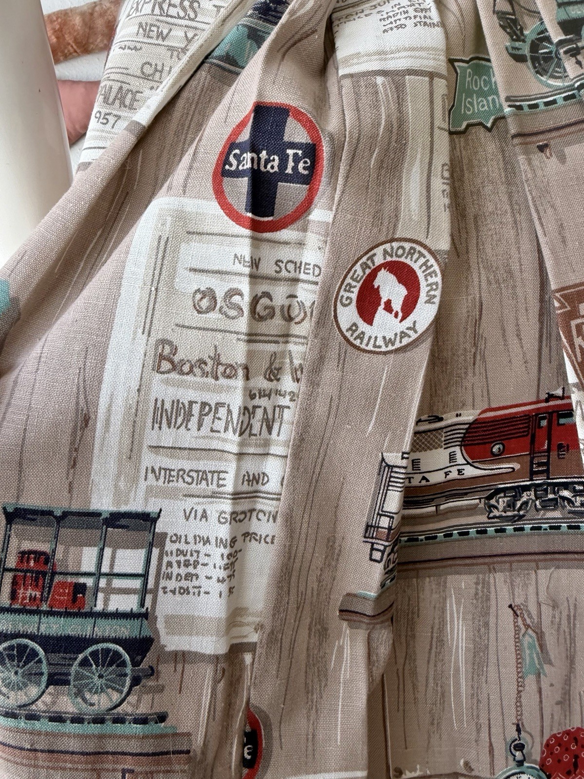 Vintage RAILROAD NOVELTY SKIRT 1950s w/ original BANDANNA NWT Santa Fe Train XS