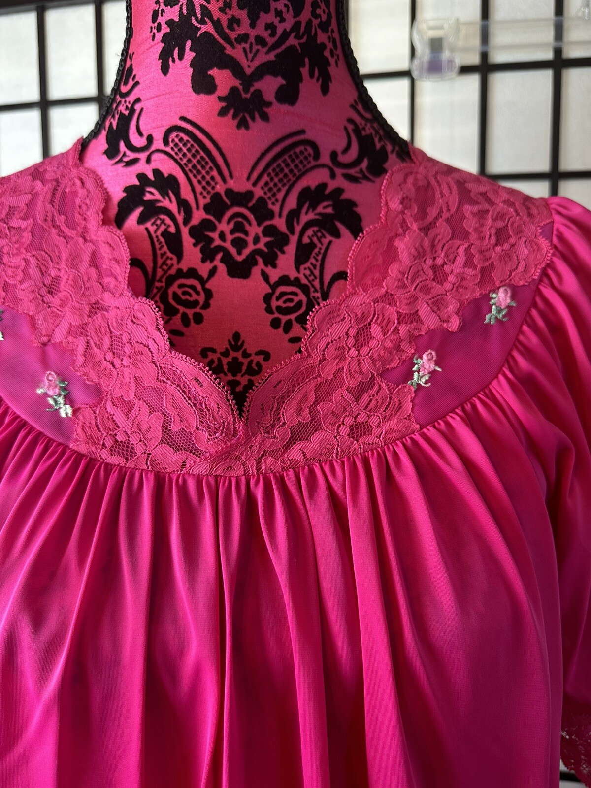 Vtg SHADOWLINE. Small Hot Pink Feminine Nightgown w/Lace, Mesh and Rosebud Trim