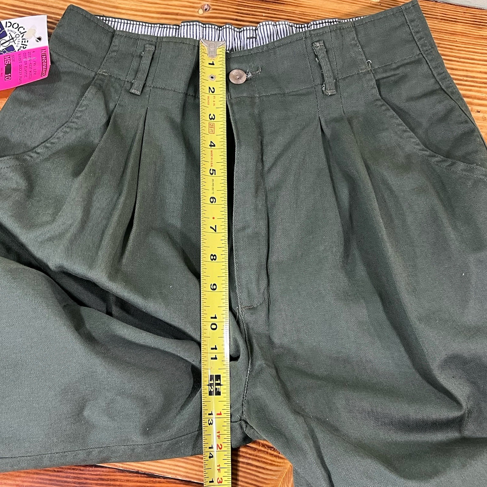 Vintage 1988 Levi’s Dockers Pleated Pants Green Khaki NOS Sz 10 See Photos READ