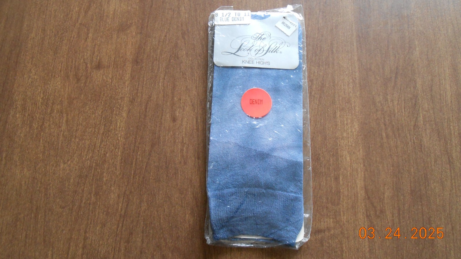 Vintage The Look Of Silk Denim Color Nylons Knee Highs 8 1/2 to 11 New
