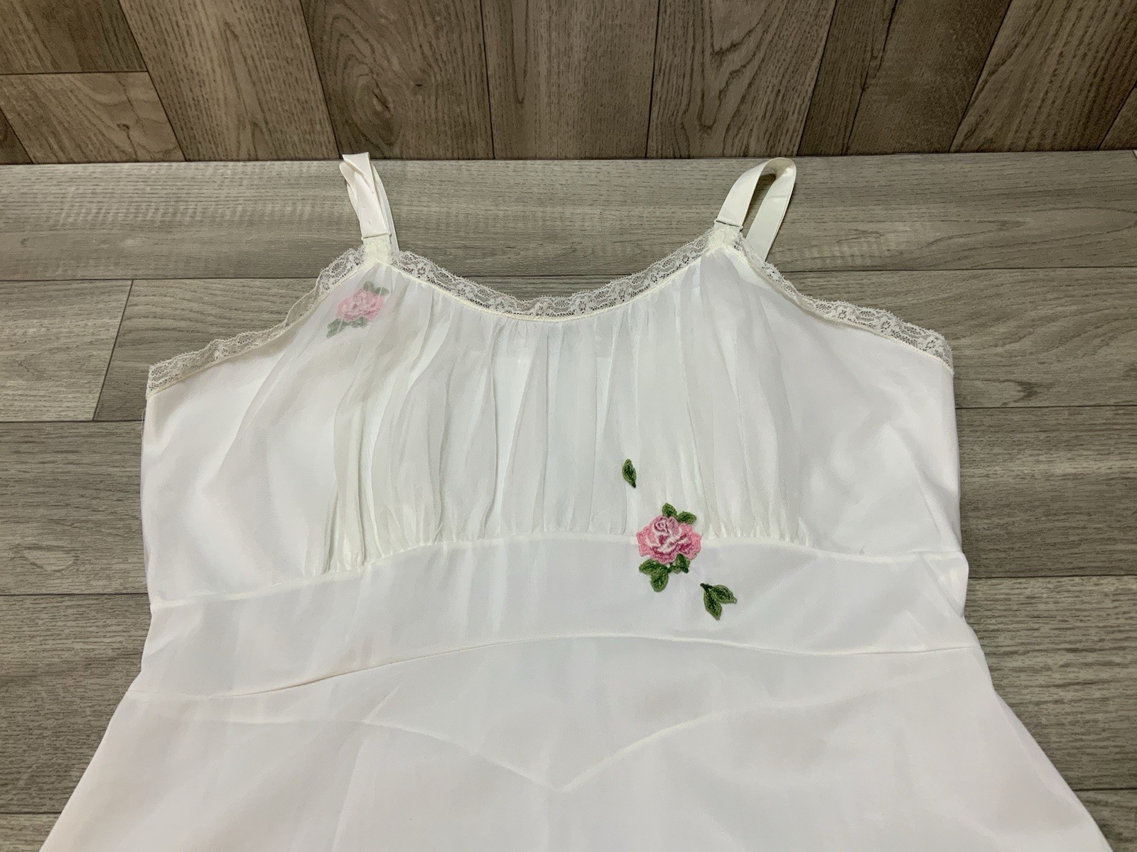 Vintage LAROS Full Sheer Slip Night Dress Gown Applique Flowers Size 38