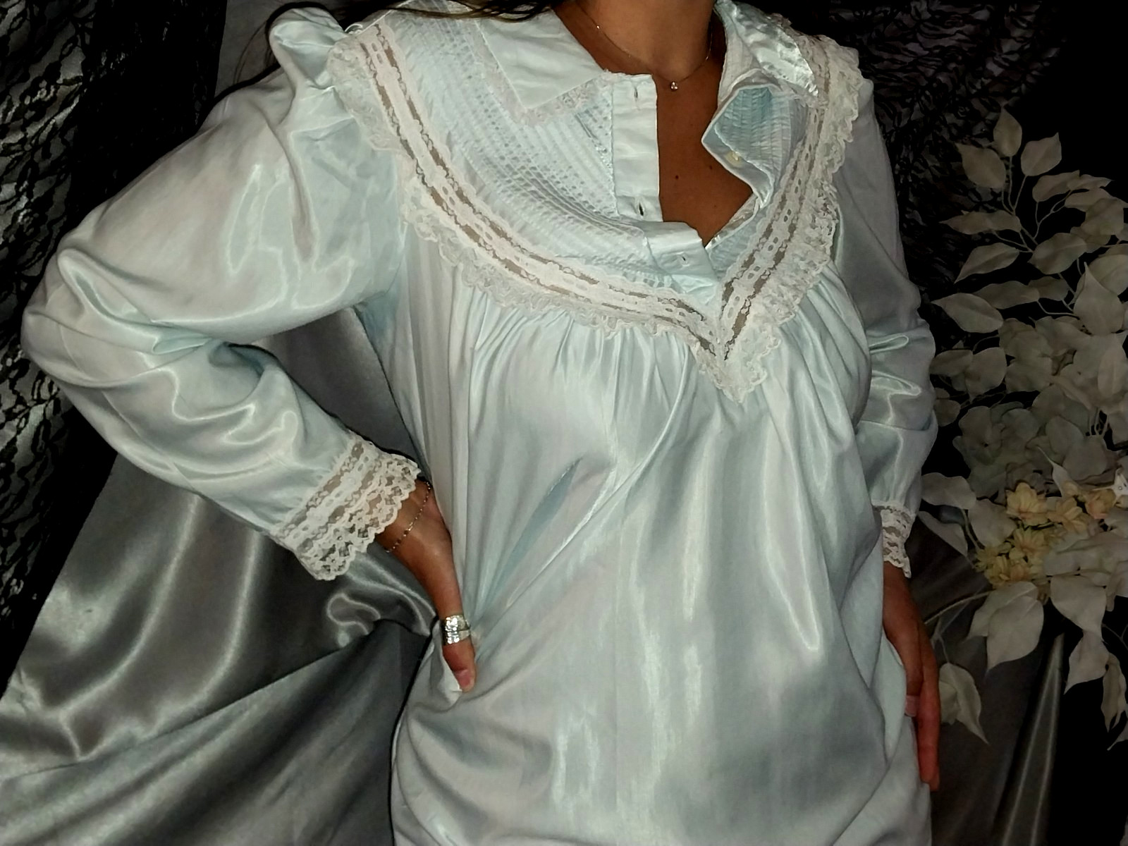 80S SATIN SHINY MINT ANASTASIA NIGHTGOWN VICTORIAN NIGHTGOWN EMBRD GOWN SEARS 42