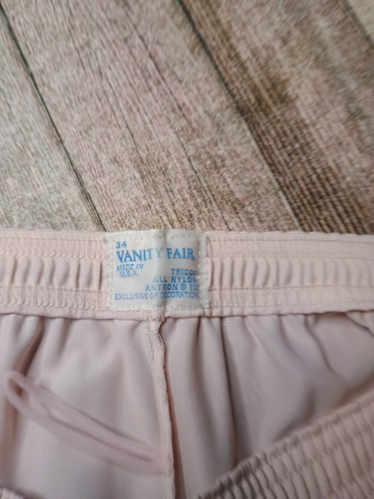 Vanity Fair 3 Piece Pajama & Robe Set Sz 34 Pink Nylon Feminine Classic Vintage