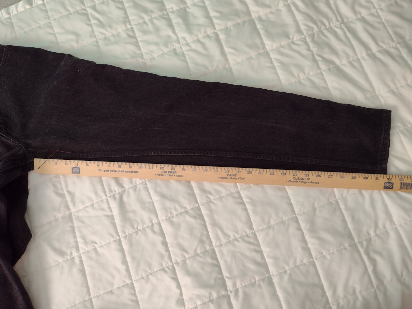 VTG Levis Black 550 Jeans Juniors 9 L Relaxed Fit Tapered Leg Actual 28 x 32
