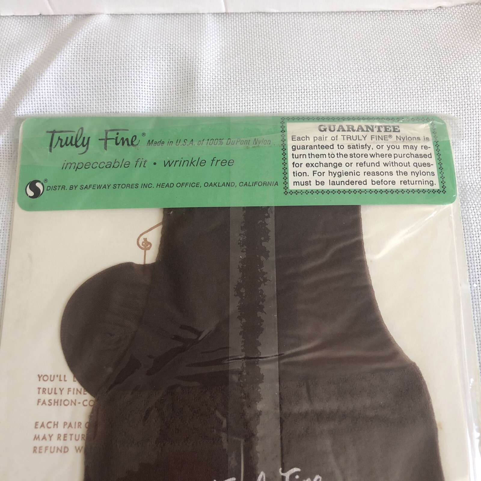 VNTG 70s Truly Fine 1 Pair 100% Nylon Stockings Nylons Seamless USA Walnut 8.5-9