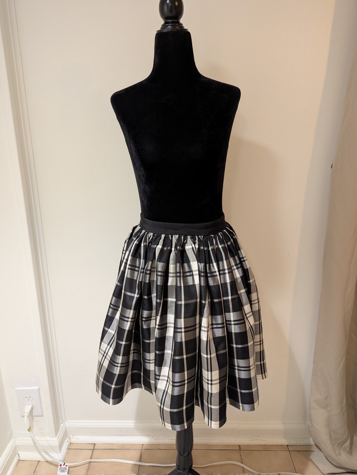 Vintage 1980s Patsi Miss Pat Womens Taffeta Black & White Plaid Skirt XS Zip