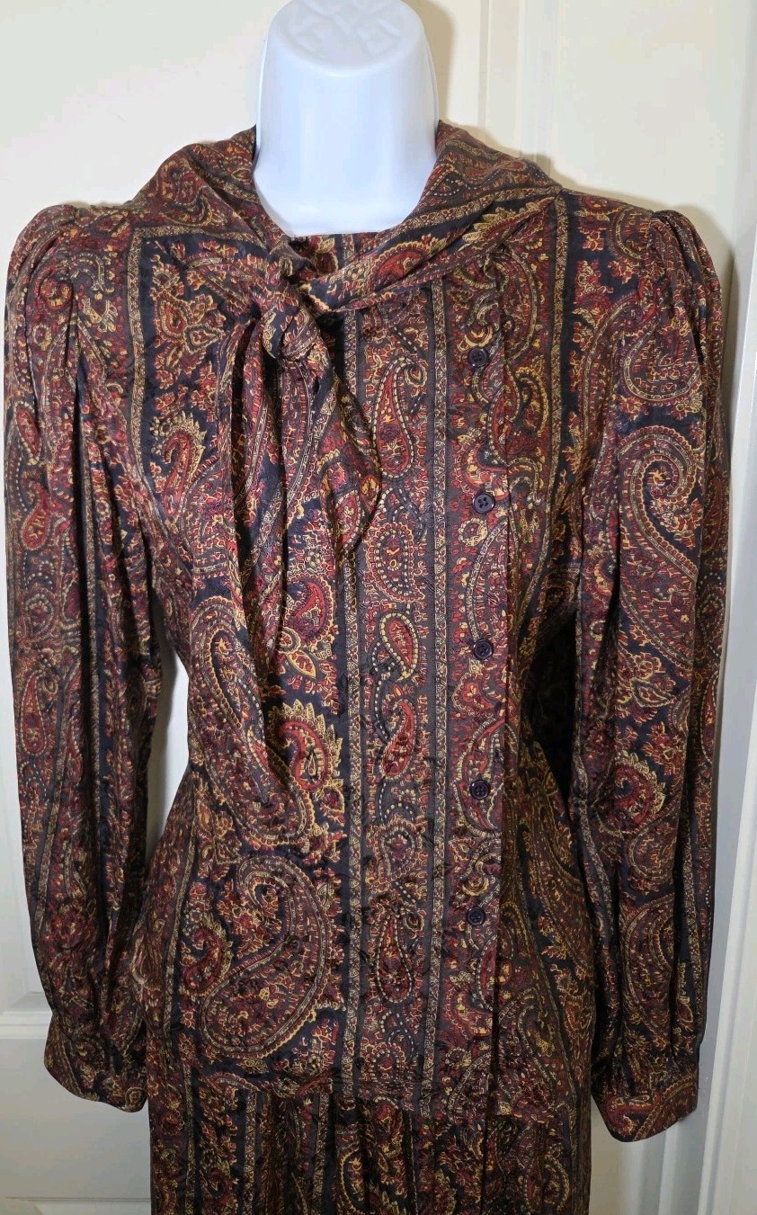 Vtg O By Oscar De La Renta 100% Silk Paisley Tie Neck Dress Skirt Blouse Set