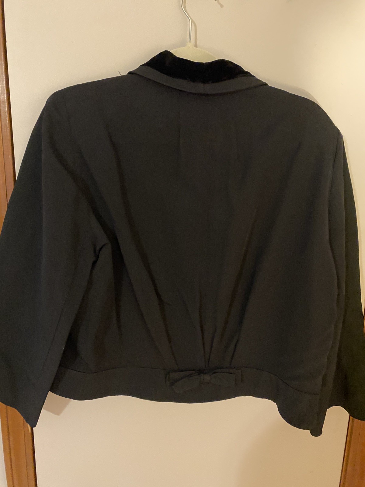 HENRY GANS VINTAGE BLACK Suit Coat 1930’ Or 1940’s. Velvet Like Collar
