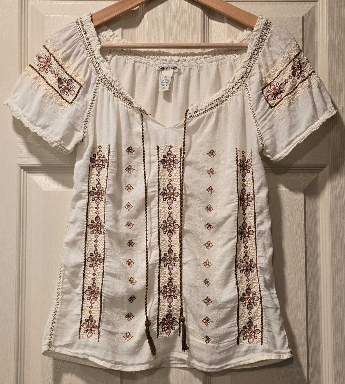 Lucky Brand Women’s Bohemian Peasant Top Features Intricate Embroidery Size XS
