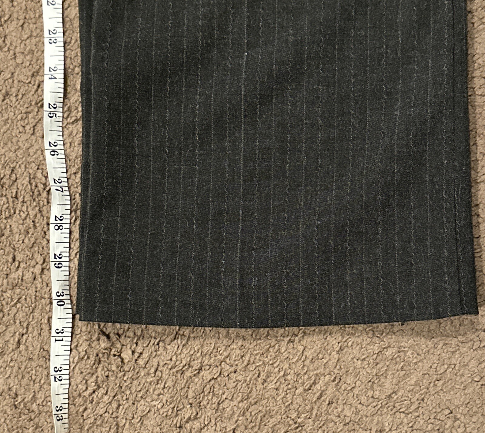 Van Heusen Classic Pleated Gray Dress Pinstripe Pants Womens Size 4R Stretch VTG