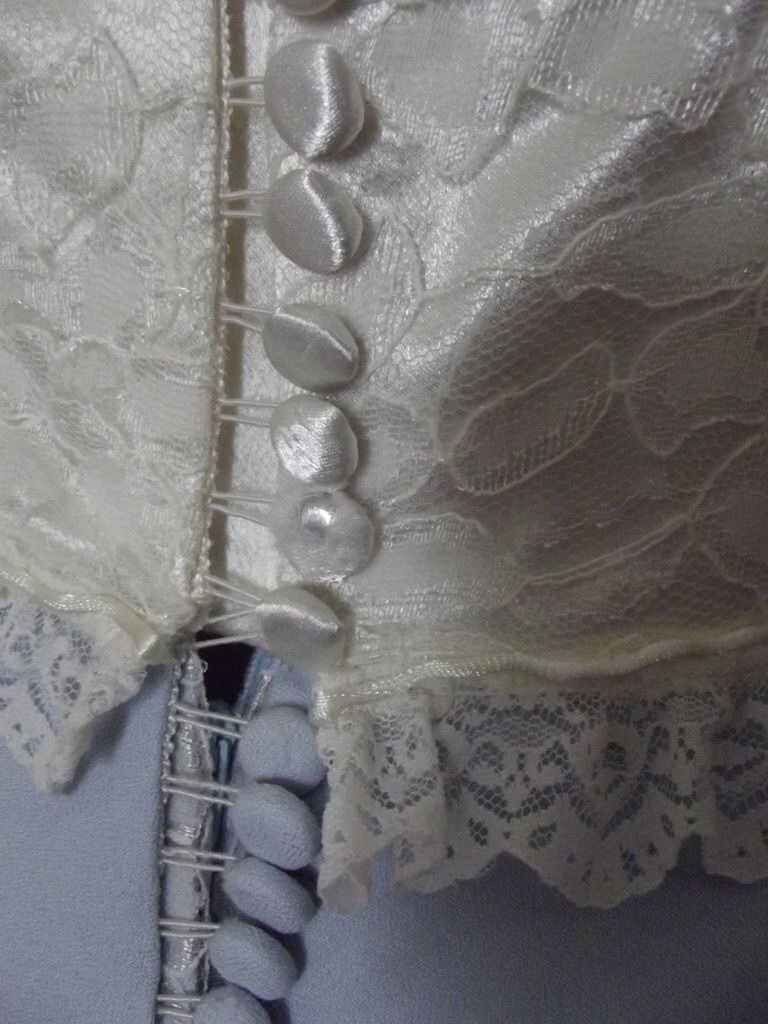 Vtg Blue & Ivory XS Lace Long Wedding Dress back buttons square neck hand made