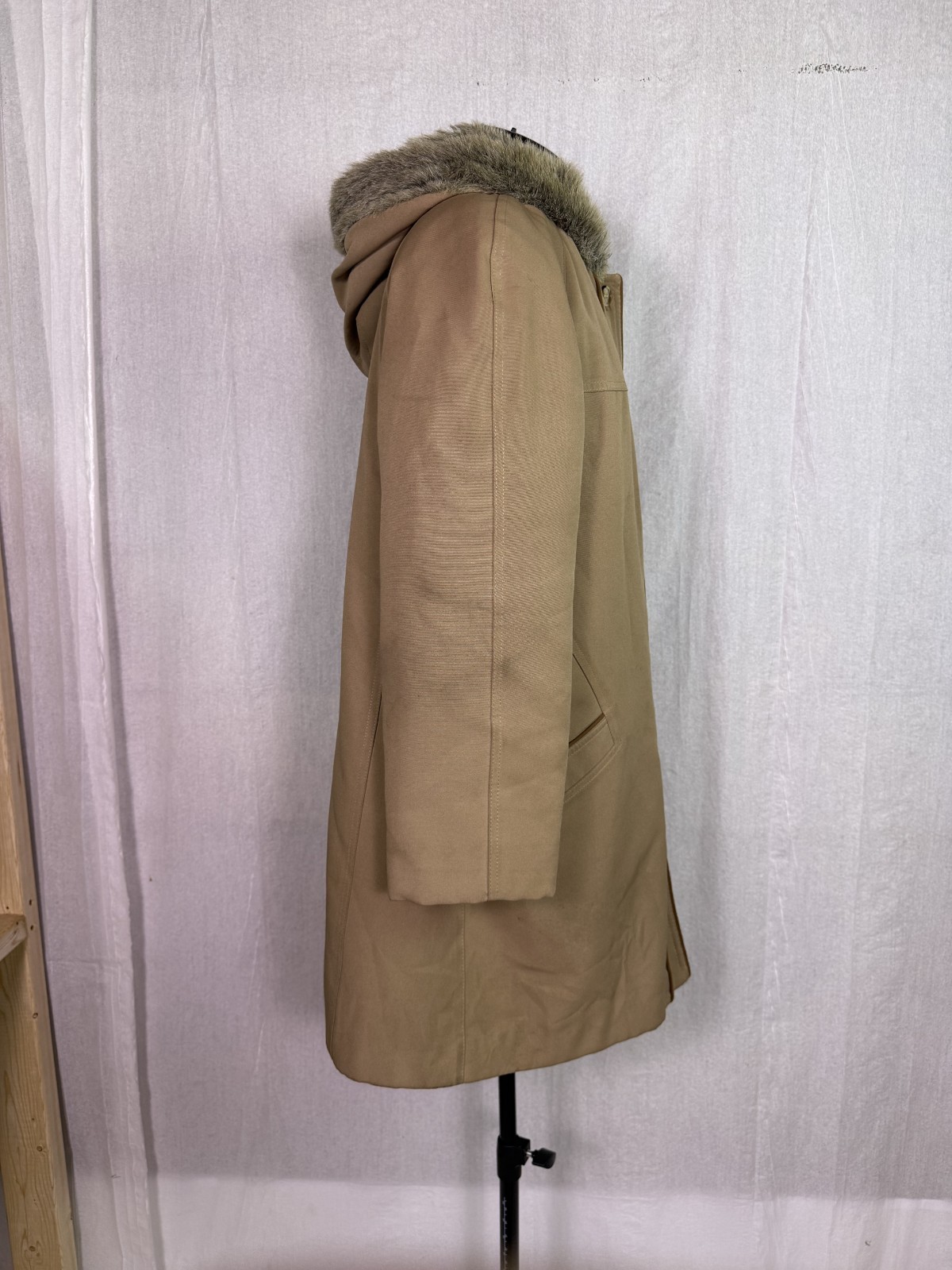 Vintage Womens Beige Wool Coat With Fur Collar And Lining Button Front Size L