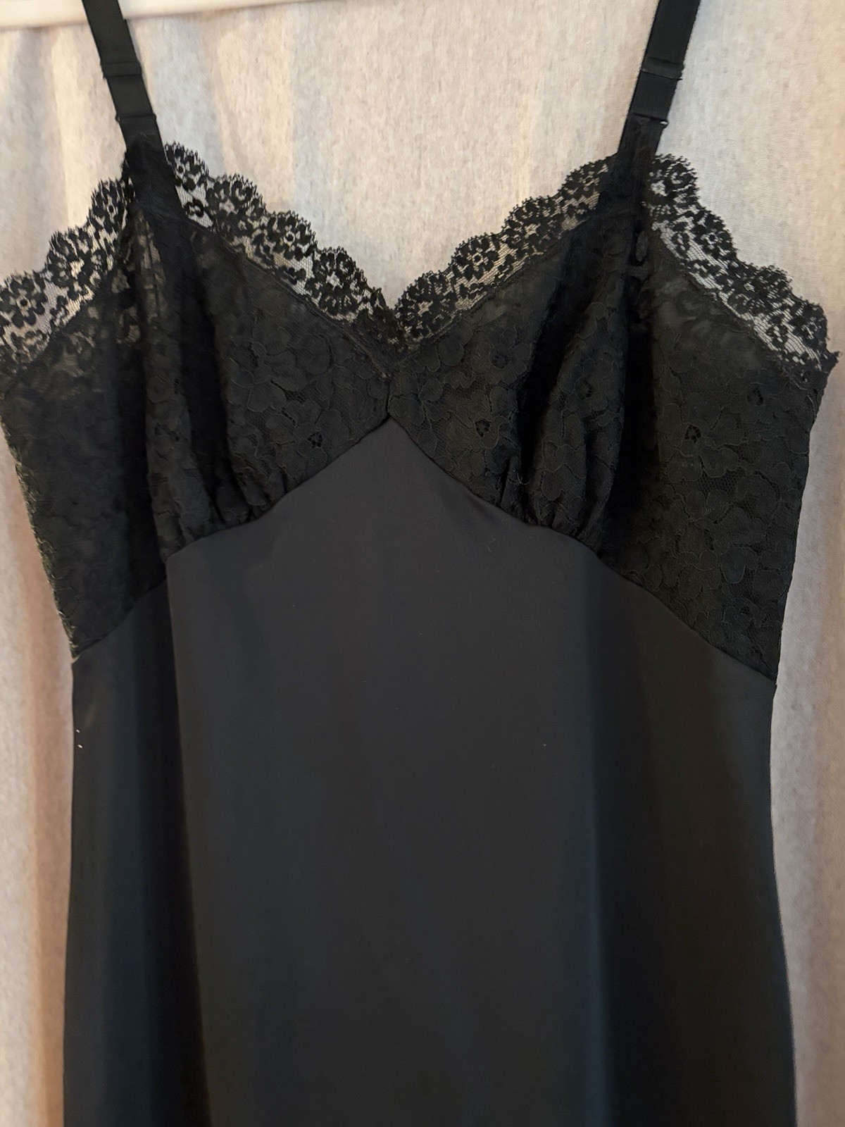 Vintage Adoria 1960’s Black Slip With Lace – Approx Size 34 Small