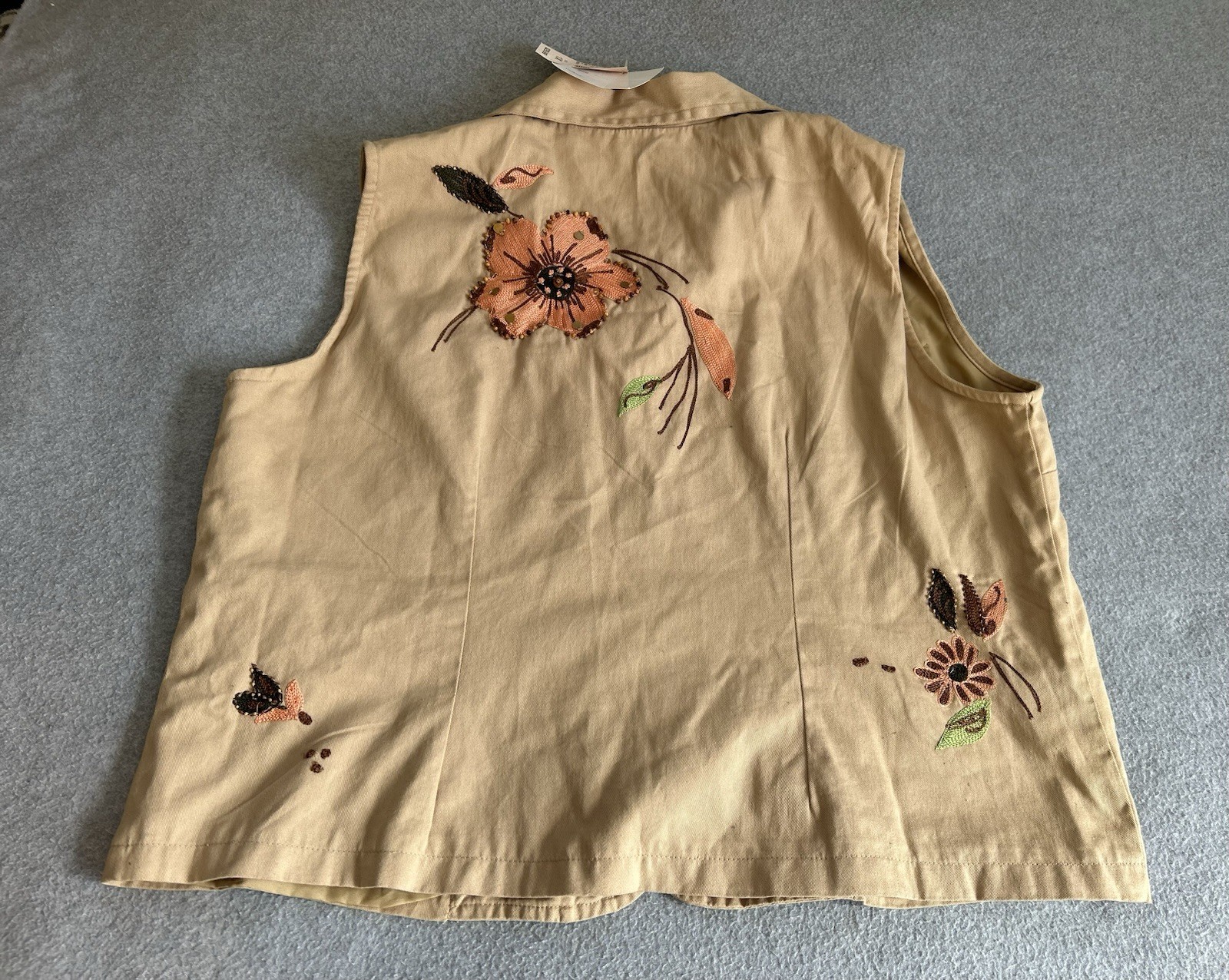 Dress Barn vintage-style tan vest With embroidered floral patterns, bohemian, 1X
